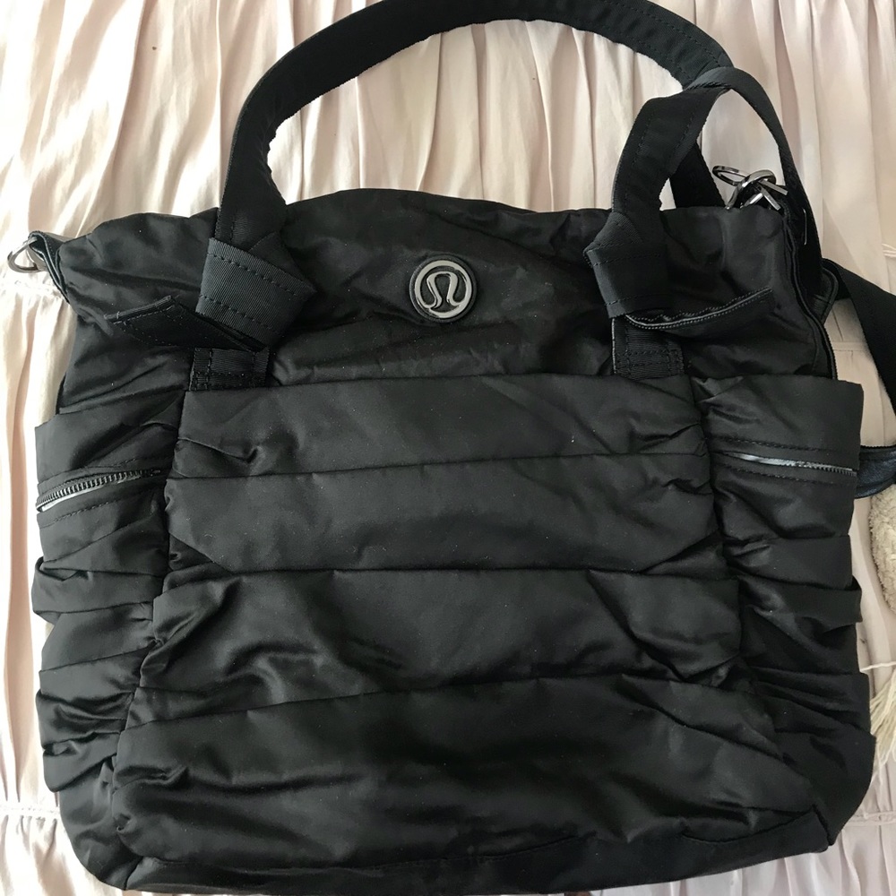 Lululemon Triumphant Tote